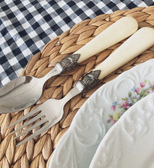 Choosing the Perfect Cutlery for Your Harvest Festival Table