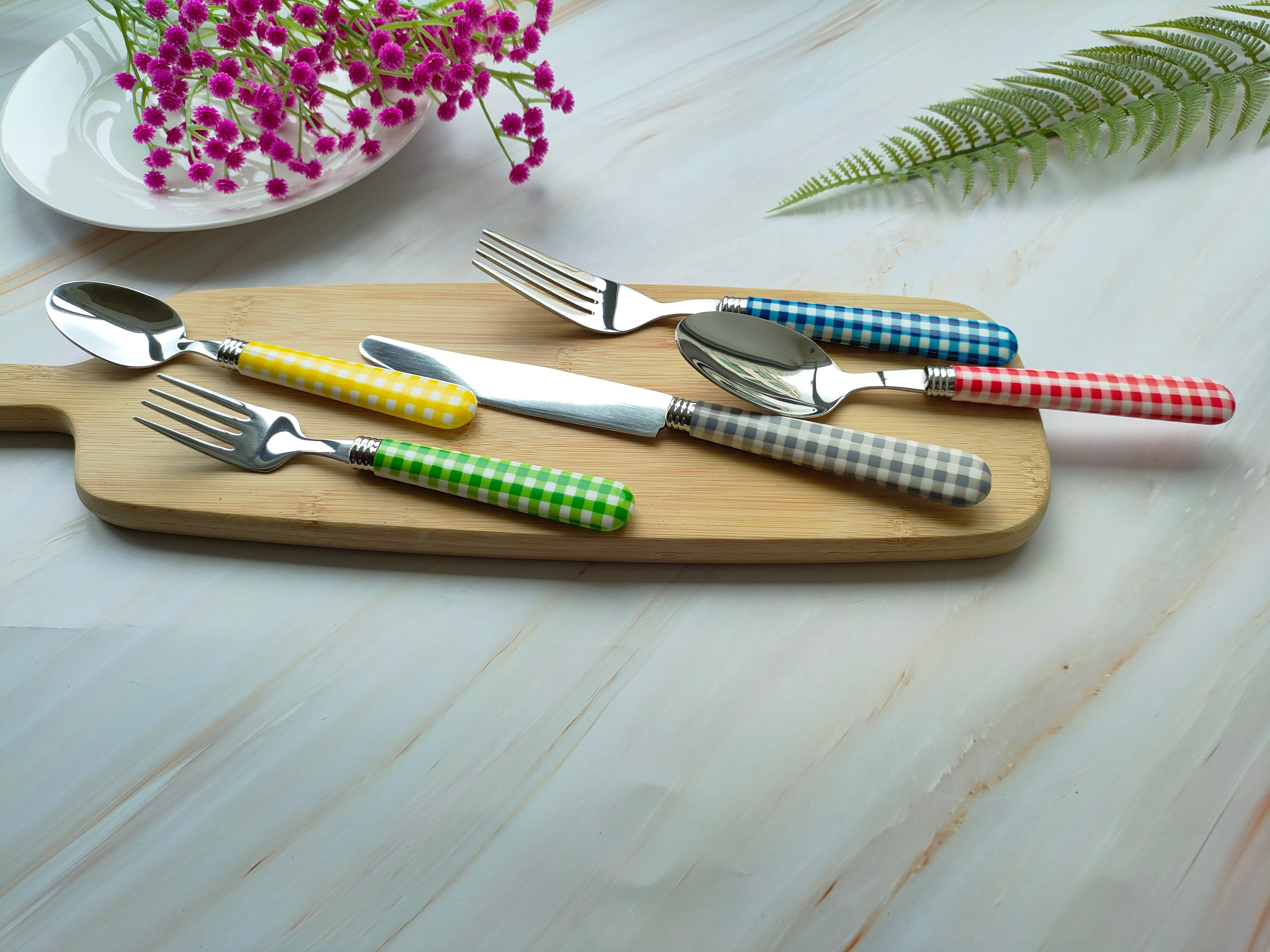 Exzact Cutlery Set 20pcs Stainless Steel - Gingham Coloured Handles