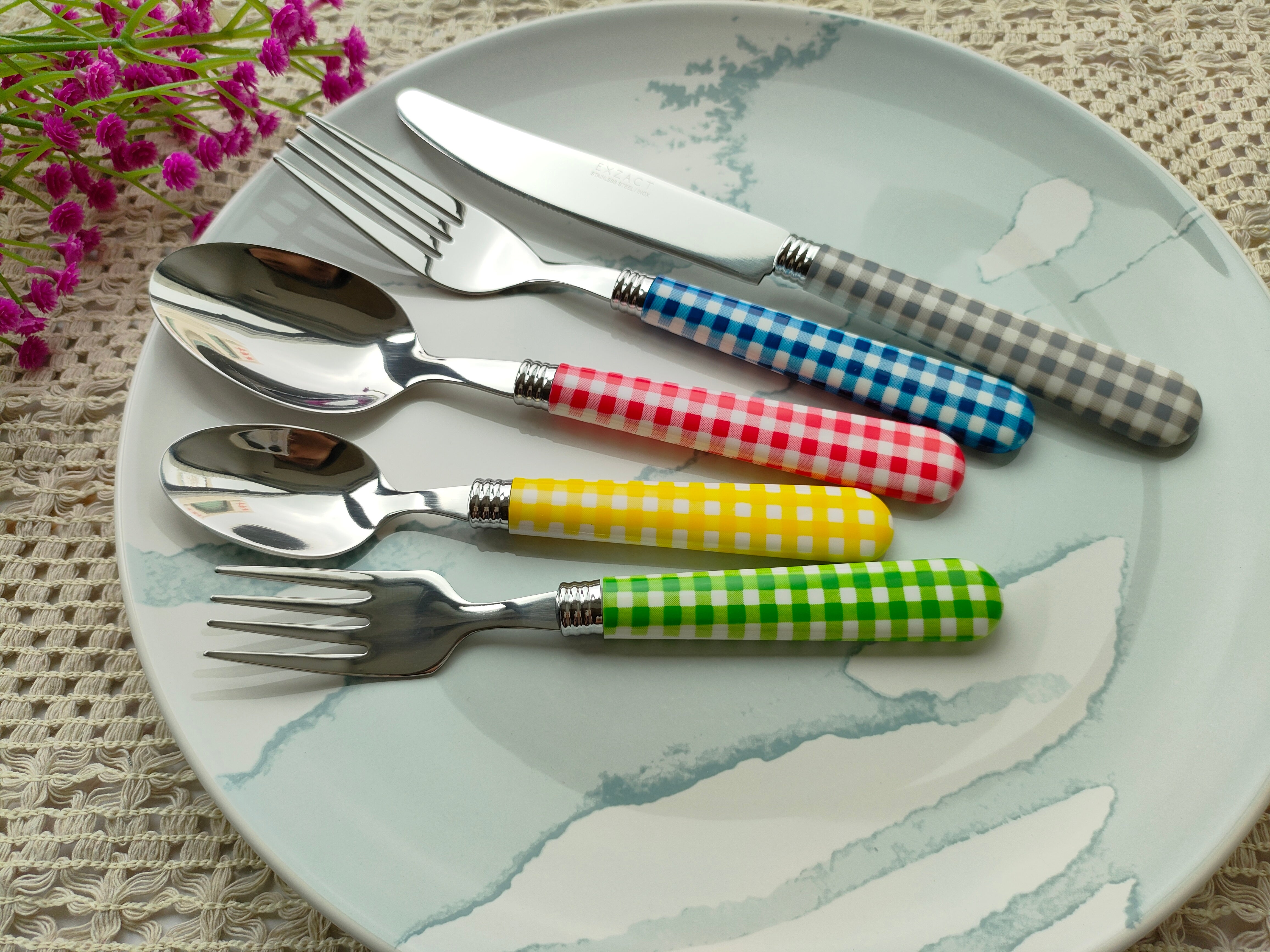Exzact Cutlery Set 20pcs Stainless Steel - Gingham Coloured Handles