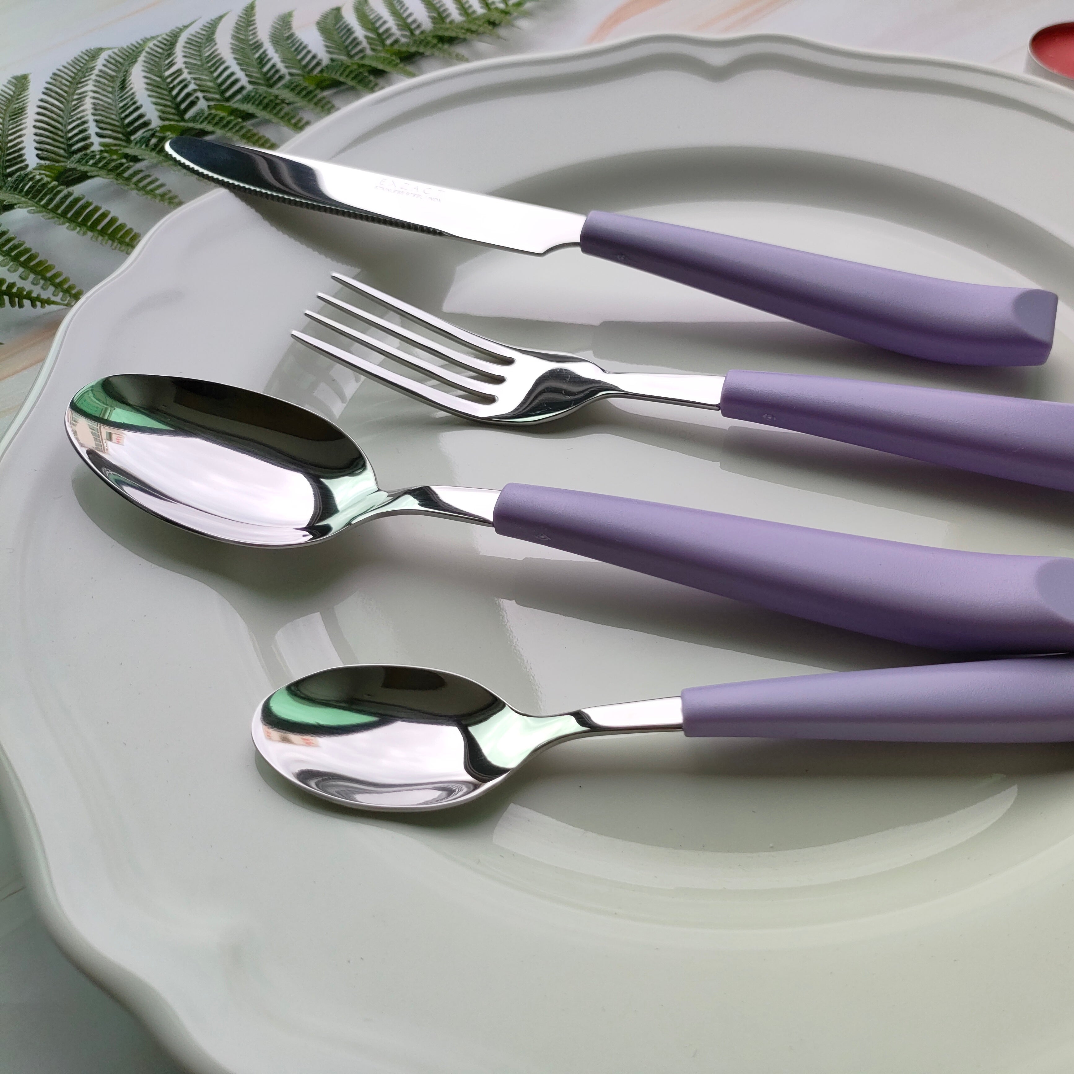 EXZACT Cutlery Set Coloured 16pcs Stainless Steel(Lilac x 16)