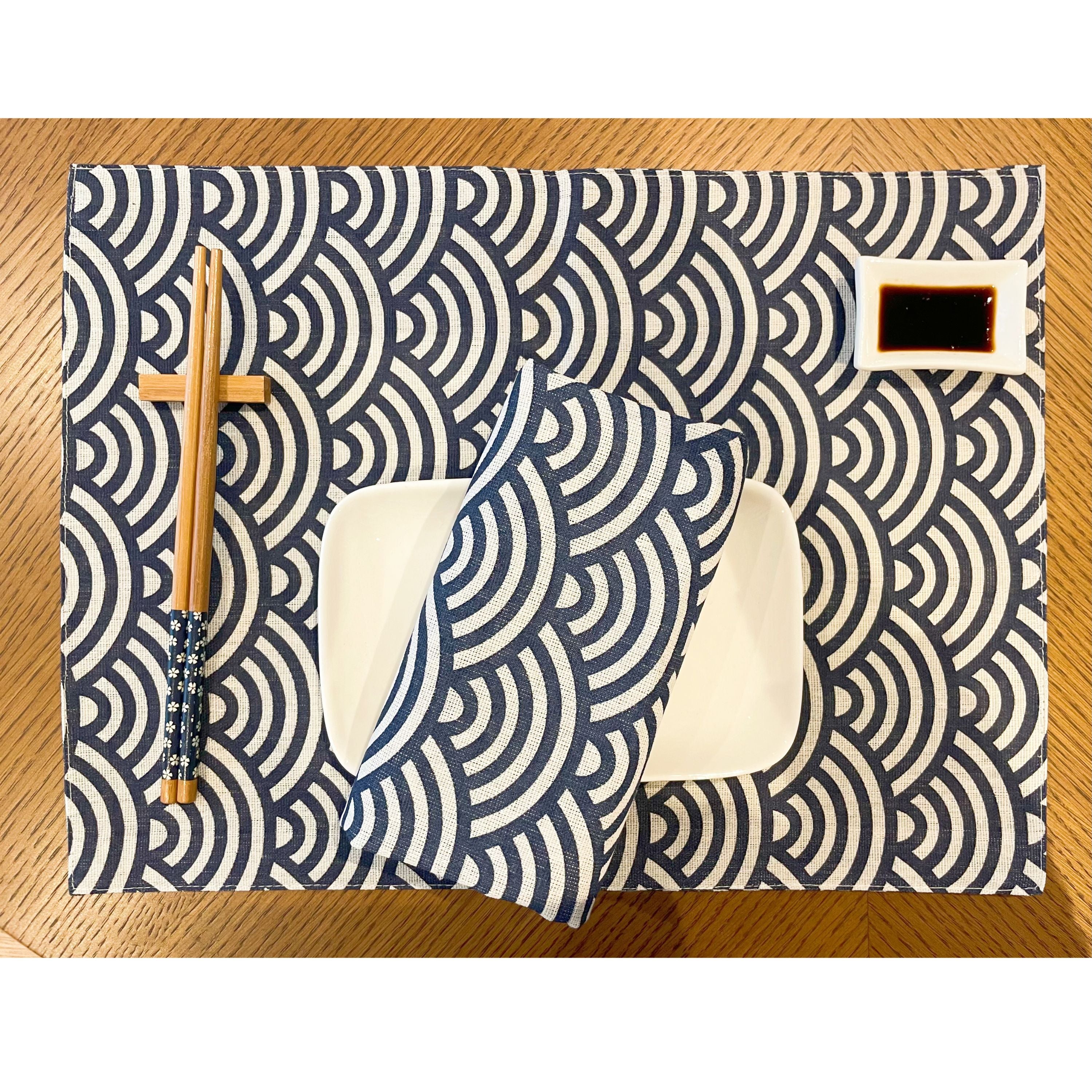 CosyAurora Placemats 30 x 40 cm Navy Blue Ocean Waves for Dining Table, Set of 4