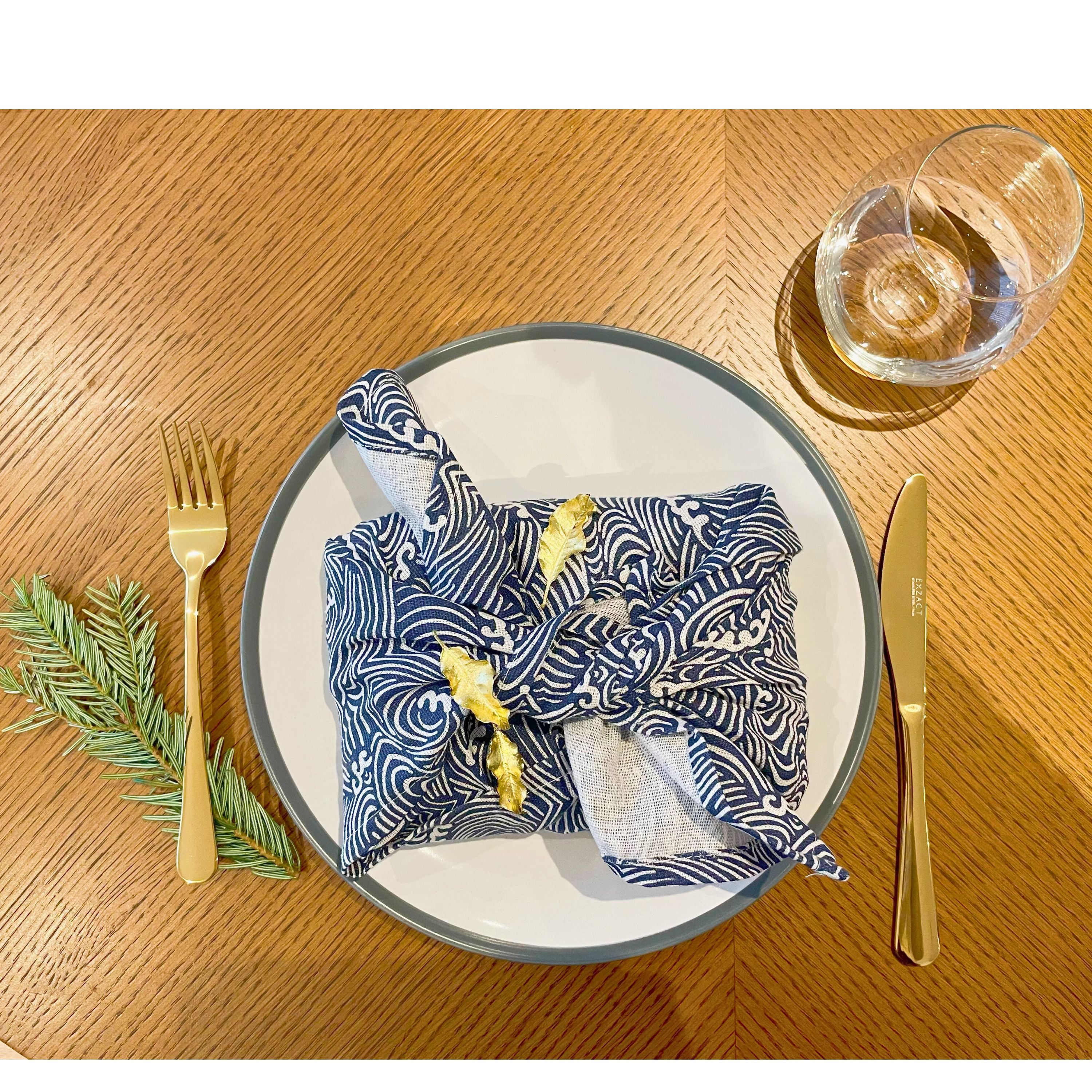 CosyAurora Placemats 30 x 40 cm Navy Blue Ocean Waves for Dining Table, Set of 4