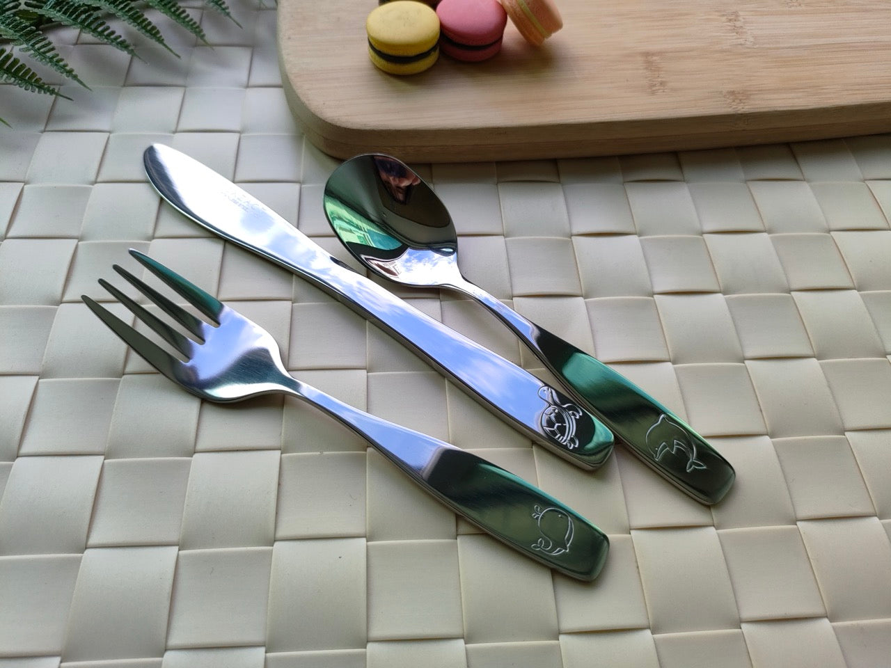 Exzact Children's Cutlery Stainless Steel 6pcs Engraved Ocean Creatures Dolphin, Turtle, Whale