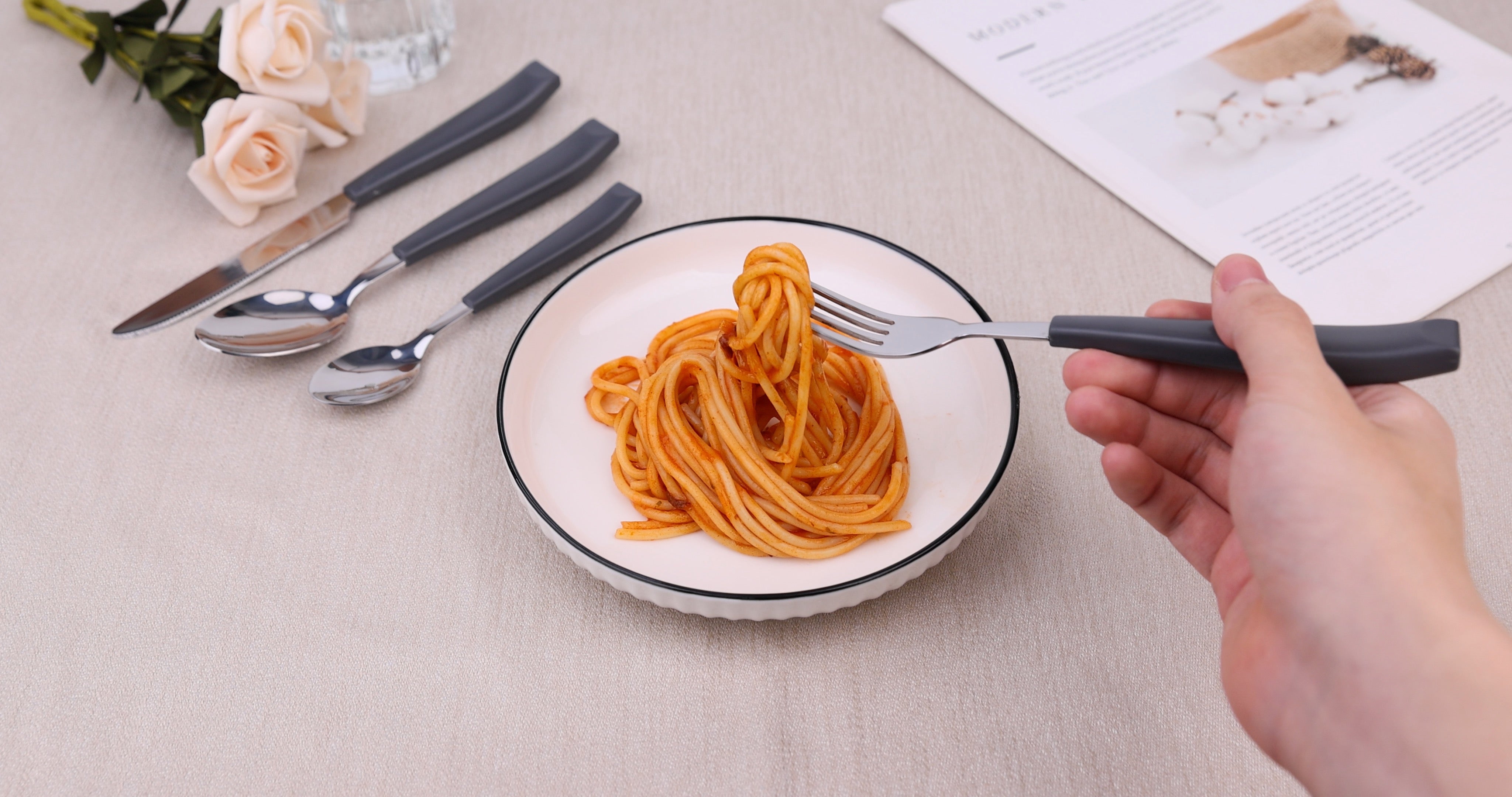 EXZACT Cutlery Set 16pcs Stainless Steel with Colour Handles -EX07 (Lilac x 16)